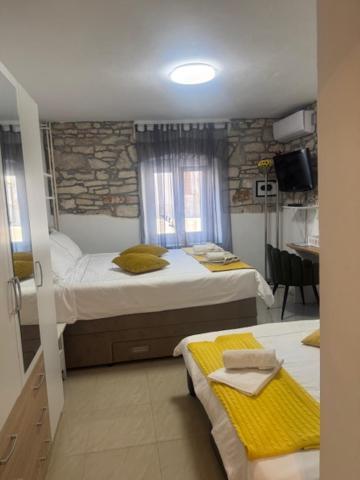 Apartments Eni & Dani PUY 외부 사진